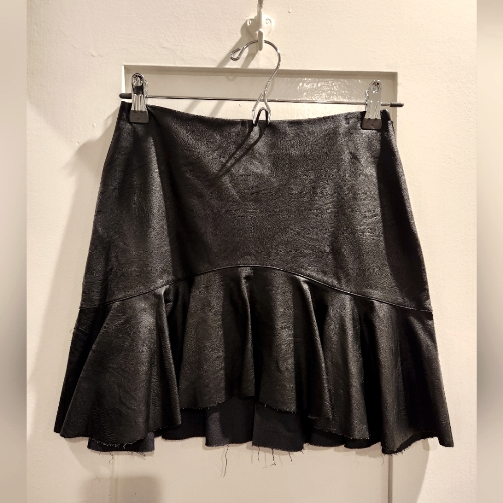Faux leather ruffle mini skirt